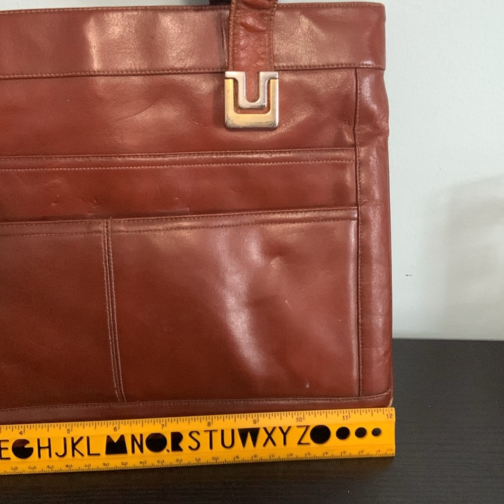 Vintage Lou Taylor Shoulder Bag With Attached Mirror and Coin Purse - Picture 15 of 16
